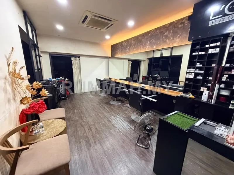 1 Storey Shoplot @ Jalan Kelawai For Rent