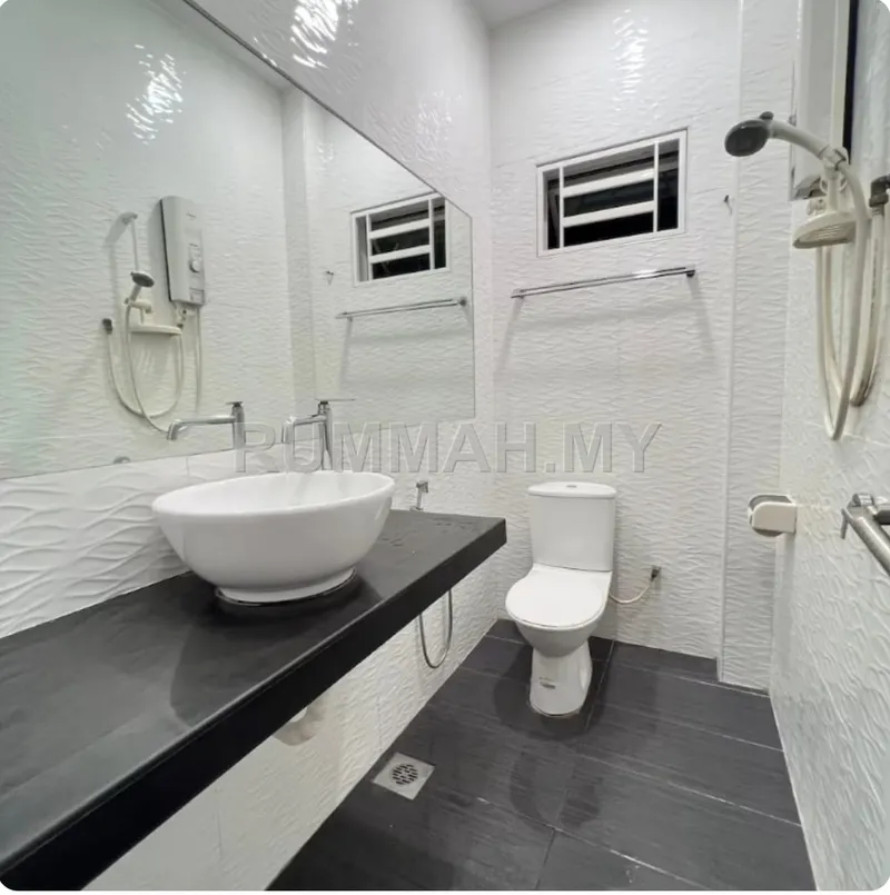 house in Sungai Ara, Penang — photo 3