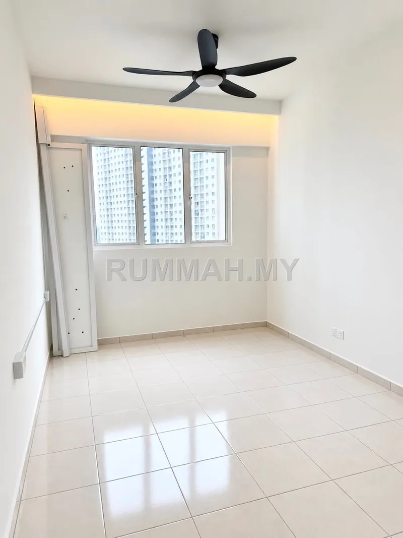 condo in Gelugor, Penang — photo 3