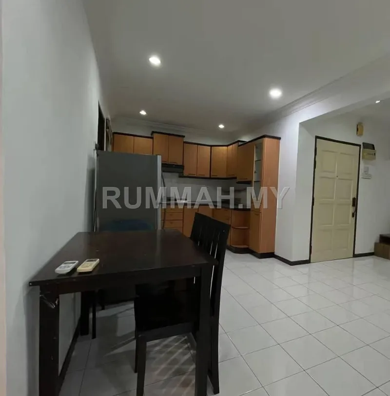 Villa Emas near Queensbay at Bayan Lepas, Furnished Renovated SA11136