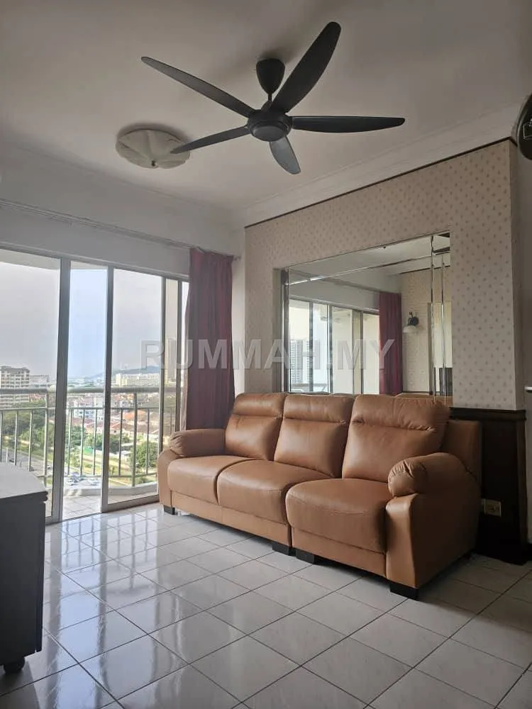 Villa Emas near Queensbay at Bayan Lepas | Furnished Renovated SA6751