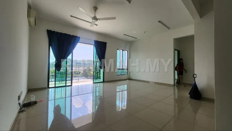 Tree Sparina Condo at Bayan Lepas near Airport, 1300sft, 2 Carpark SA10415