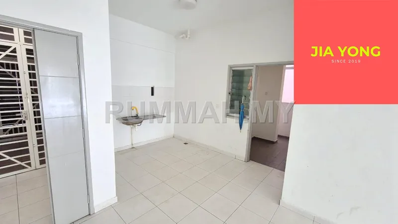 Golden triangle condo 1165sf 2 carparks sungai ara freehold relau