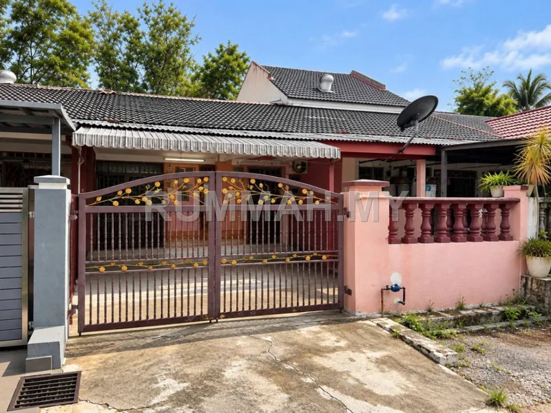 Single Storey Terrace Taman Mawar, Puchong | Renovated | Non Bumi | RM450K Nego