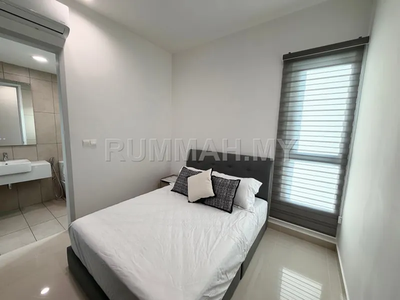 condo in Gelugor, Penang — photo 3