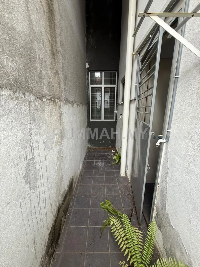 house in Bandar Putera 2, Selangor — photo 3