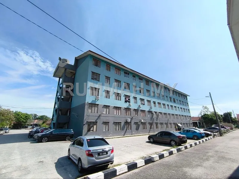 Flat for Sale Ground Floor @ Taman Bidara Permai, Pengkalan Balak | Leasehold Non Bumi Lot
