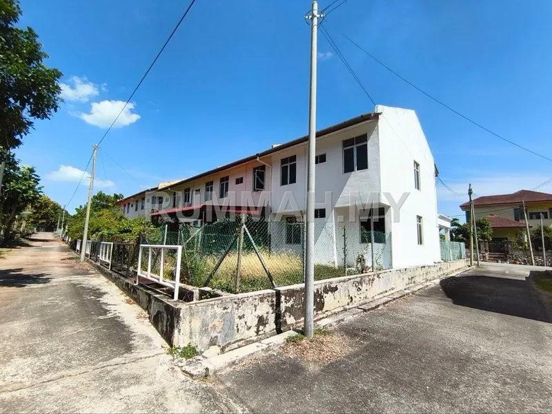 house in Tanjung Keling, Melaka — photo 2