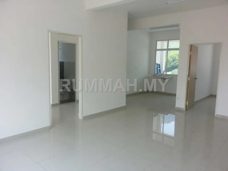 Taman Suria Vista Town House Corner unit