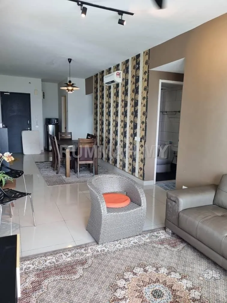 condo in seri kembangan, Selangor — photo 3