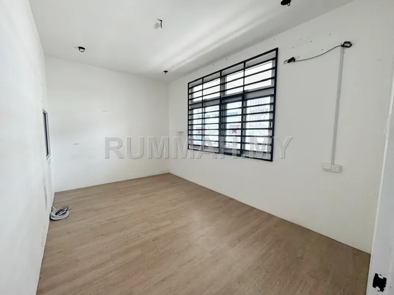 commercial in Jelutong, Penang — photo 2