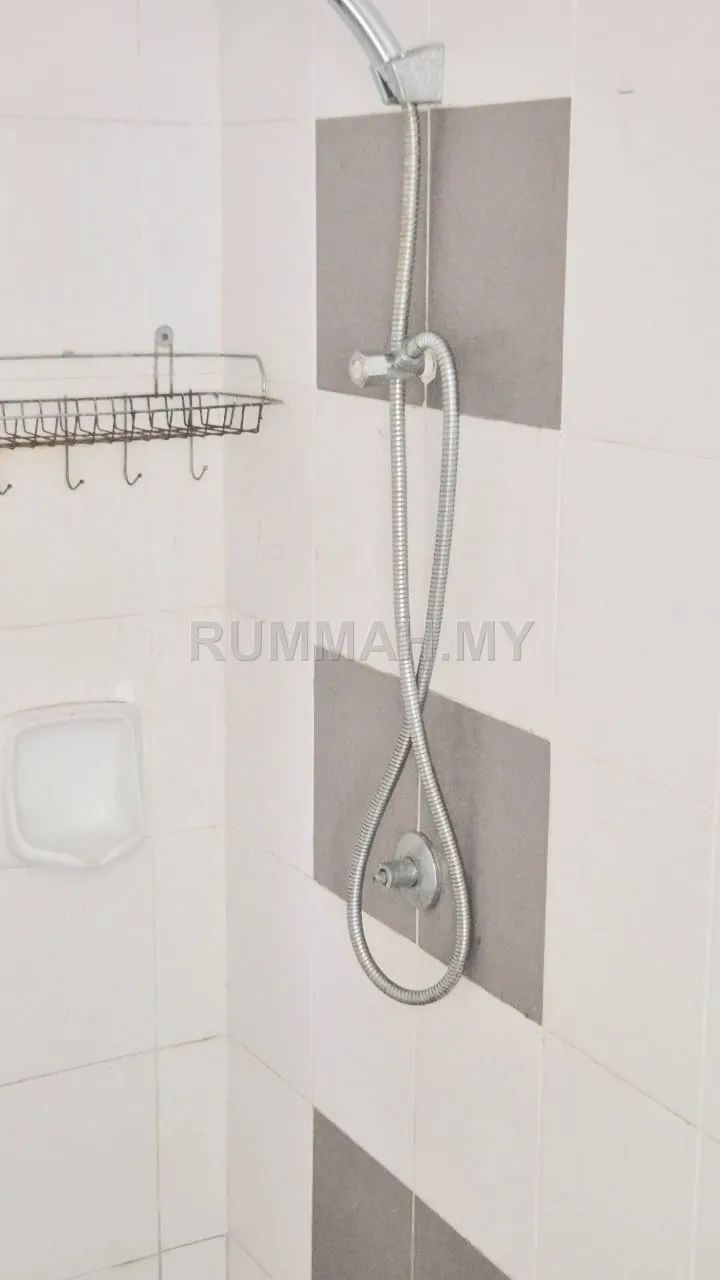 condo in Sungai Ara, Penang — photo 2