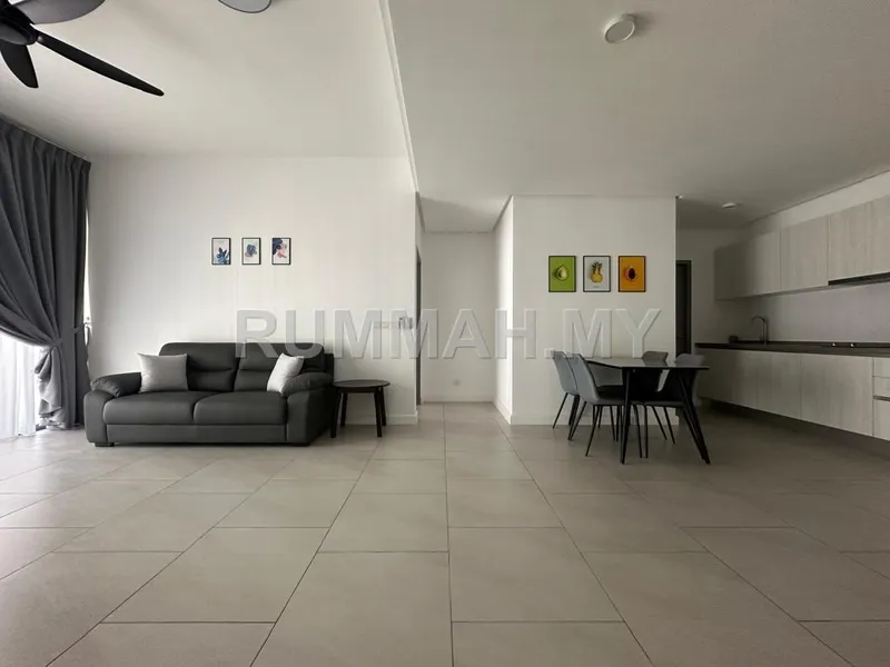 Condo for Sale @ Triuni Residences, Bayan Baru | Freehold