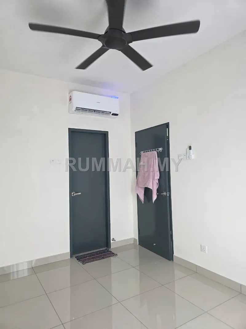 condo in Puchong, Selangor — photo 3