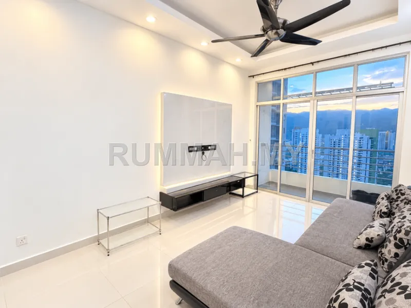 Boulevard Condominium @ Ayer Hitam Farlim Renovated 3 Bedrooms For Rent