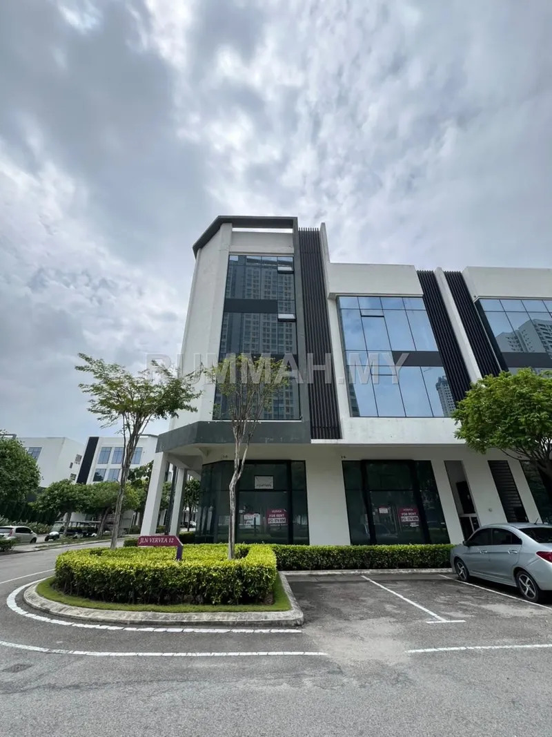 [Facing Mainroad] Vervea 4 Storey Shoplot | Corner Lot | Lift 