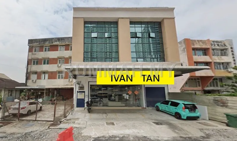 3 Storey Commercialใwith LiftใNear Penang Times Square Georgetown