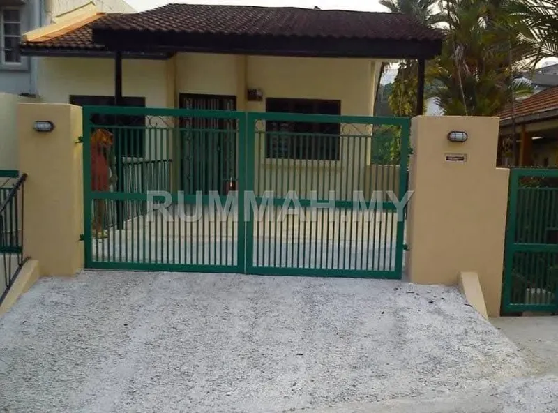 Double Storey Semi Detached Near Bukit Gasing, Petaling Jaya For Rent