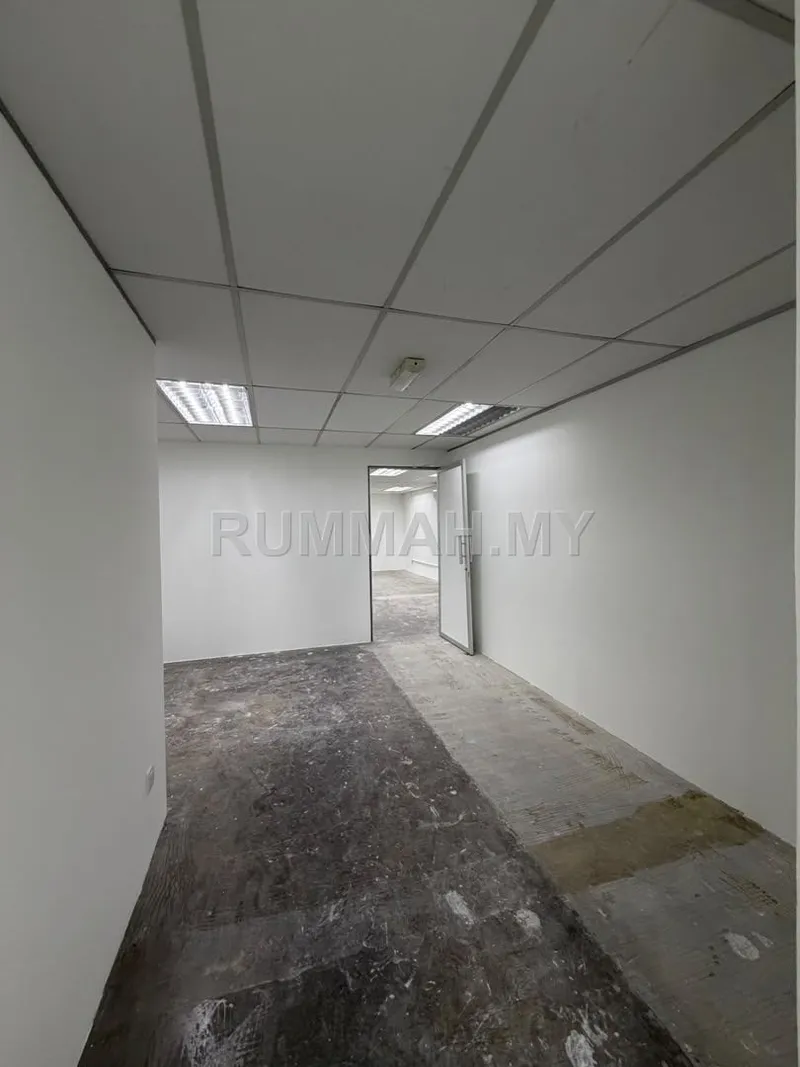 3 Storey Shop Lot Facing Main Road @ Jalan Dato Keramat, Georgetown