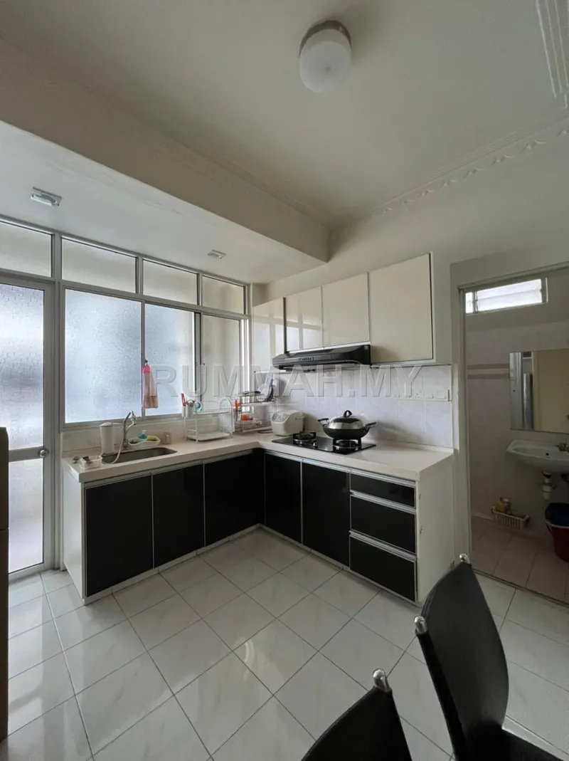 condo in Sungai Dua Island, Penang — photo 3