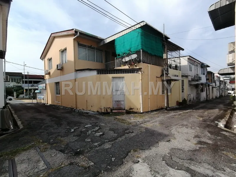 house in Gelugor, Penang — photo 2