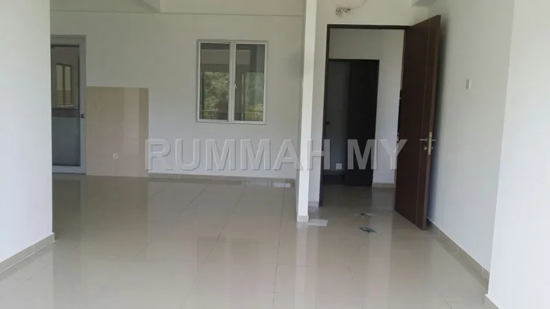 condo in Teluk Kumbar, Penang — photo 2