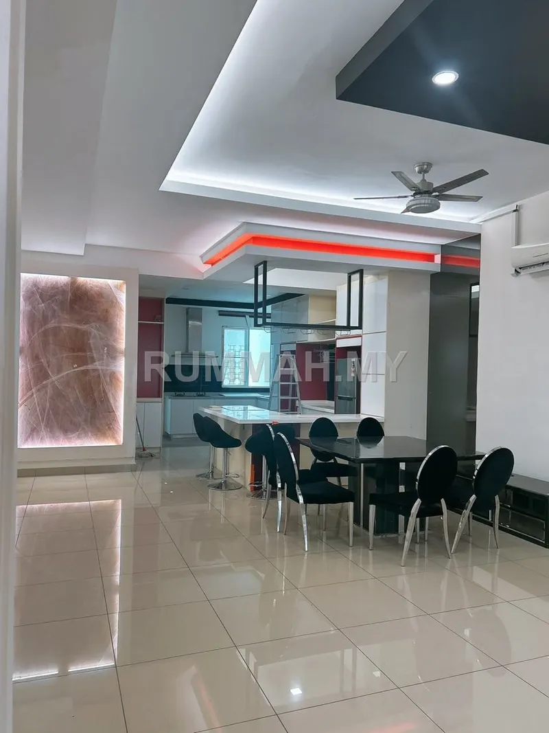 Renovated 3 Storey Superlink Cassia Garden Residence Cyberjaya