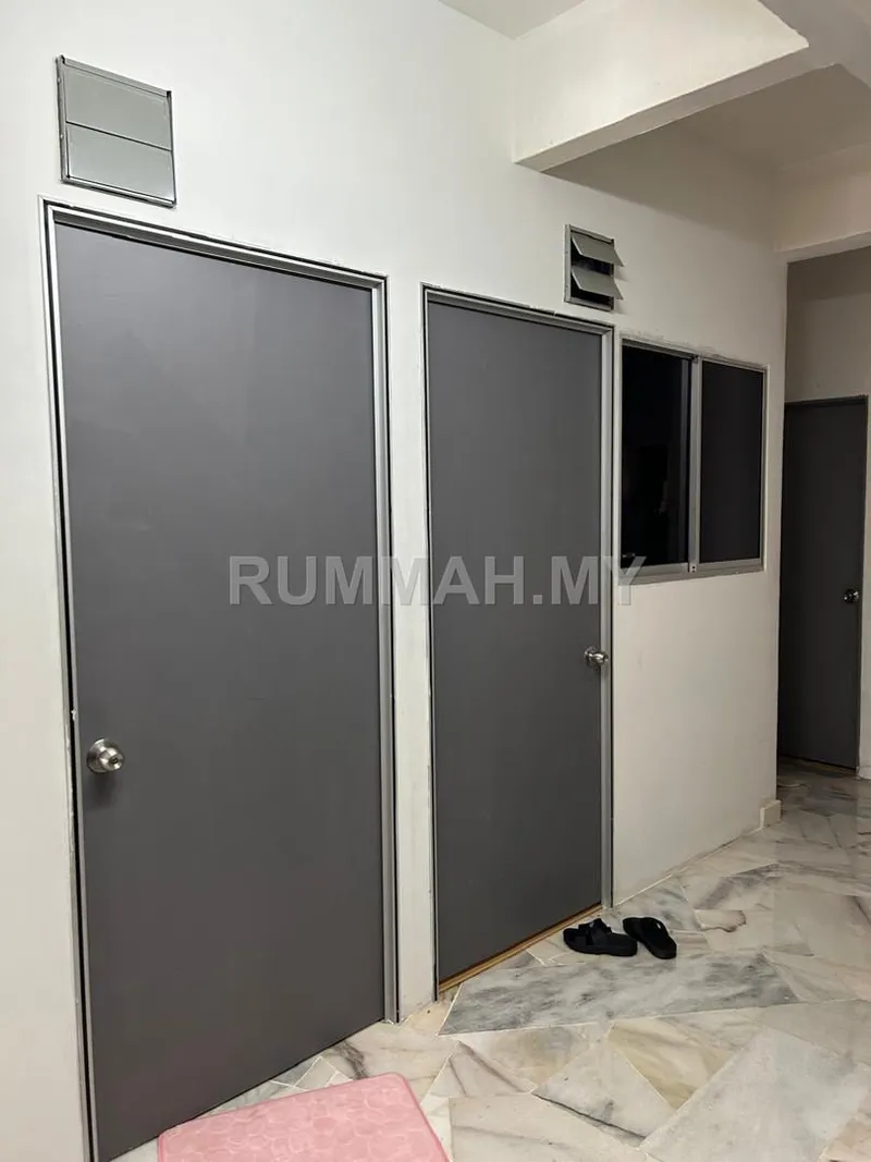 house in Taman Indah Perdana, 52100 Kepong, Kuala Lumpur — photo 2