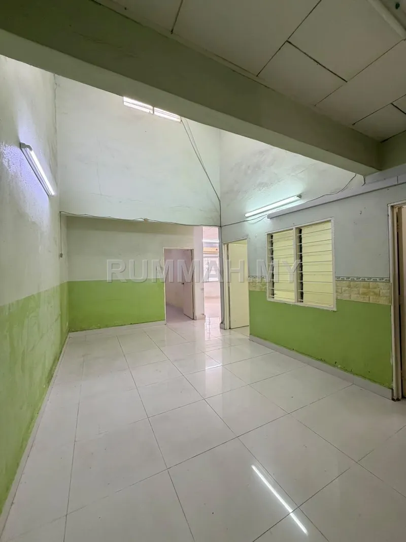 1 Storey TAMAN DESA JAYA Kepong, Actual, Fully Extend, Well Keep, Low Deposit