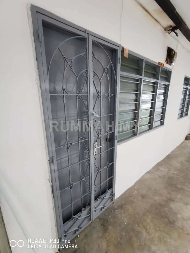 2-bedroom condo in Bandar Baru Ayer Itam, Penang for rent — Shoplot for Rent @ Farlim 4, Bandar Baru Ayer Itam | 500sqft