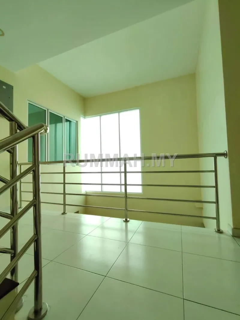 Bukit Kecil Nice Location 2.5sty Semi D Facing Open Space  Below Market Value 