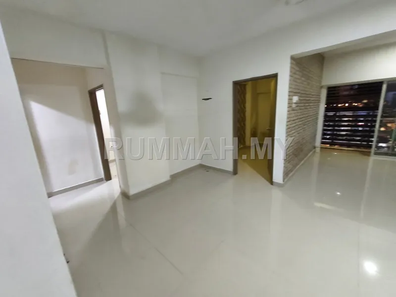 condo in Bandar Petaling Jaya Selatan, Selangor — photo 2