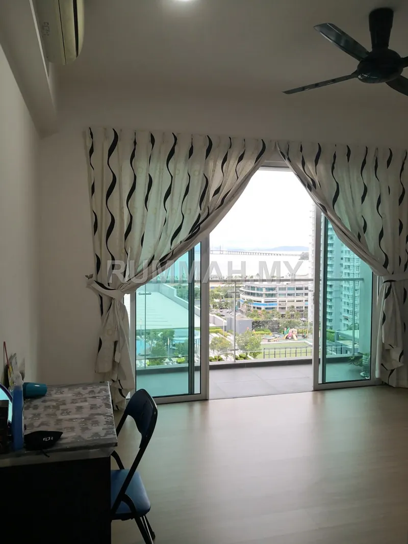 3-bedroom condo in Gelugor, Penang for sale — Vertiq @ Gelugor For Sale