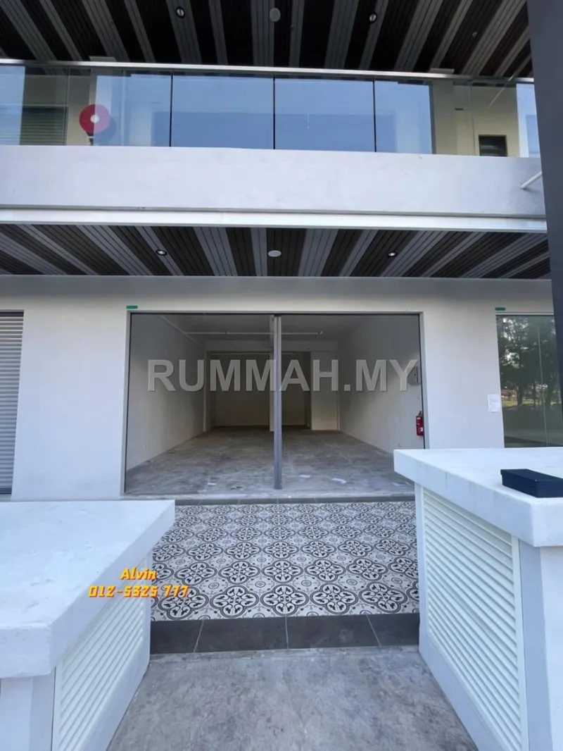 commercial in Gelugor, Penang — photo 2