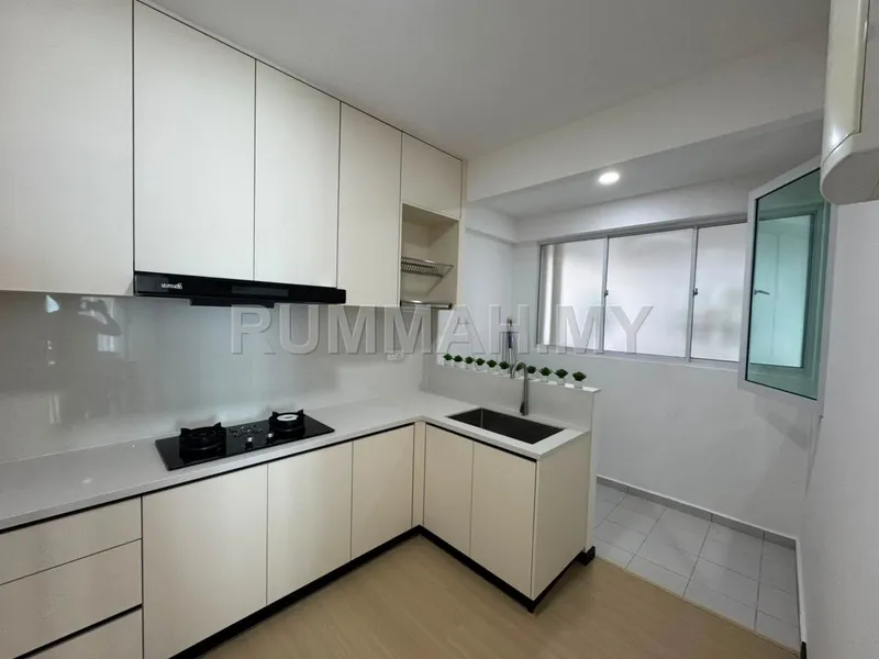 condo in Gelugor, Penang — photo 3