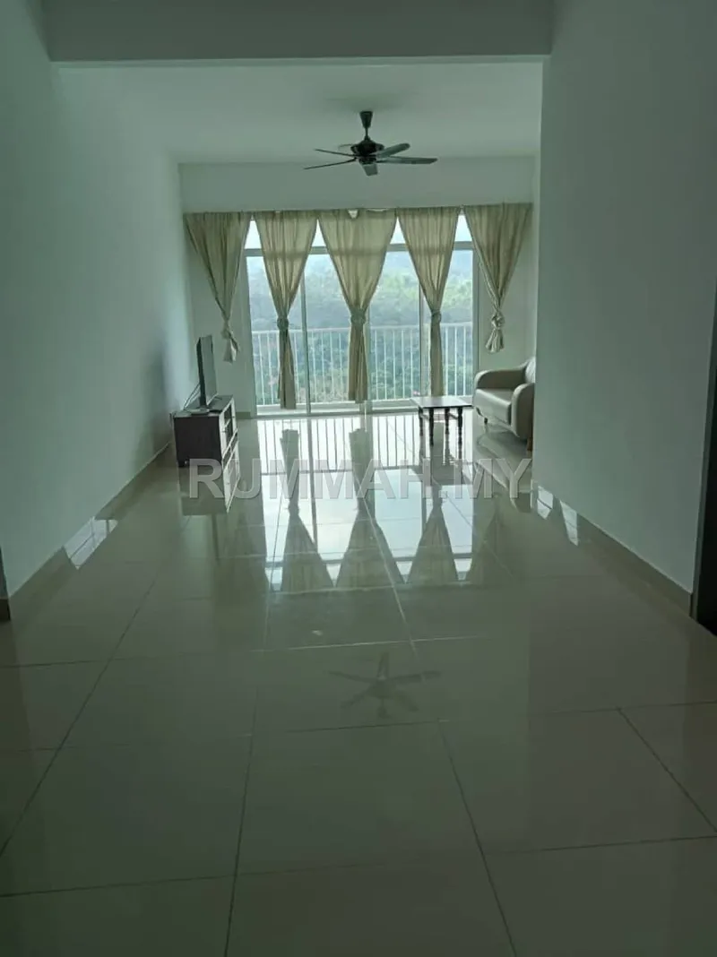 3-bedroom condo in Sungai Ara, Penang for sale — Setia Pinnacle High Floor 1095sf 2CP Partially Reno Sungai Ara