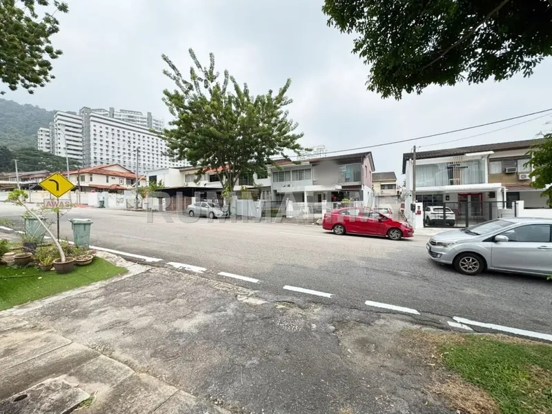 house in George Town, Penang — photo 2