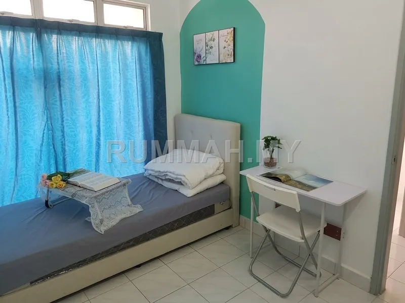 5-bedroom condo in Bandar Ampang, Selangor for sale — AMPANG PRIMA CONDO Ampang, Actual, RENO, WELL KEEP, Low Deposit