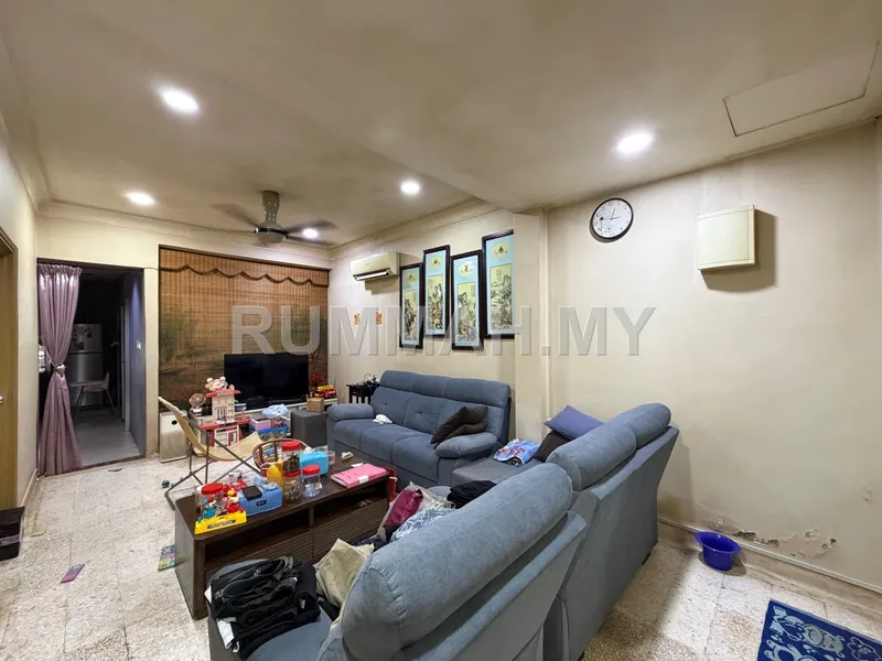 4-bedroom house in Cheras, Selangor for sale — 2-Storey Terraced House for Sale @ Taman Cheras Permata, Cheras