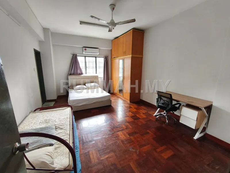 condo in Bandar Sunway, Selangor — photo 3