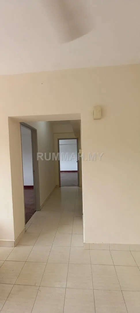 condo in Bandar Sri Damansara, Selangor — photo 2
