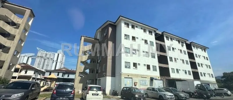 Taman Seri Sejahtera Flat Top Floor 657sf Basic Fan Light  Alma