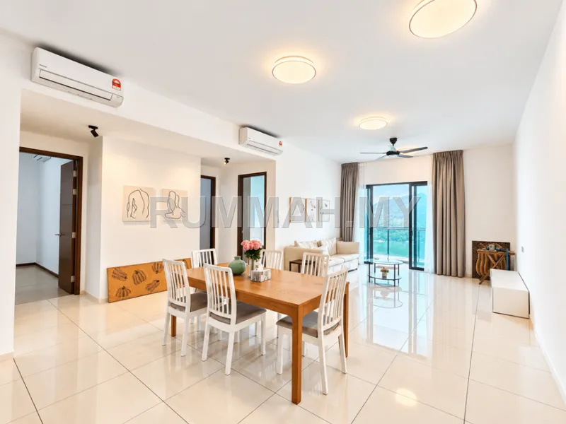 Queens Residences Q1 Direct Seaview @Queensbay 3 Bedrooms For Sale