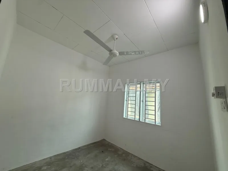 house in Bukit Minyak, Penang — photo 3