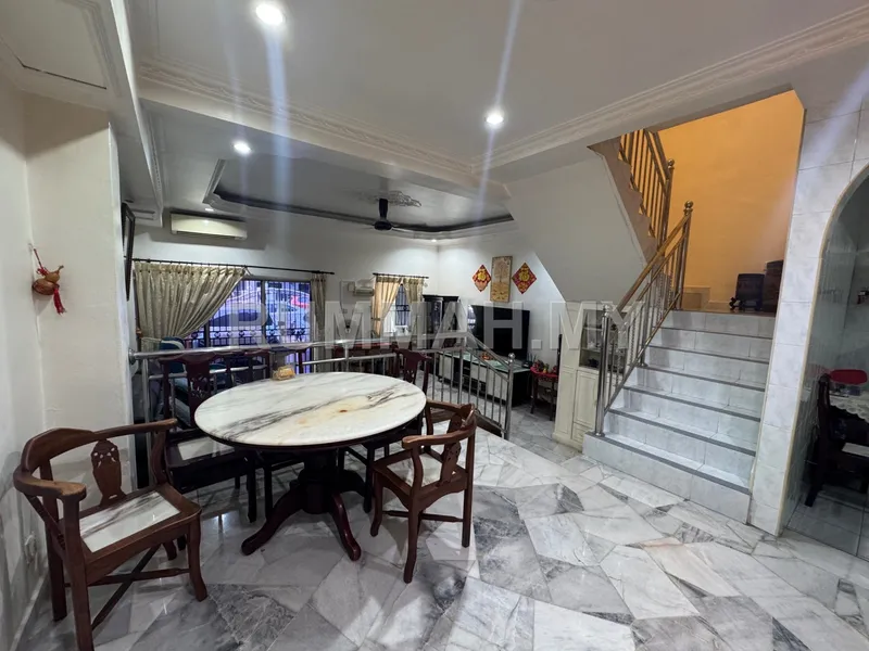 house in Taman Putra Indah, Selangor — photo 2