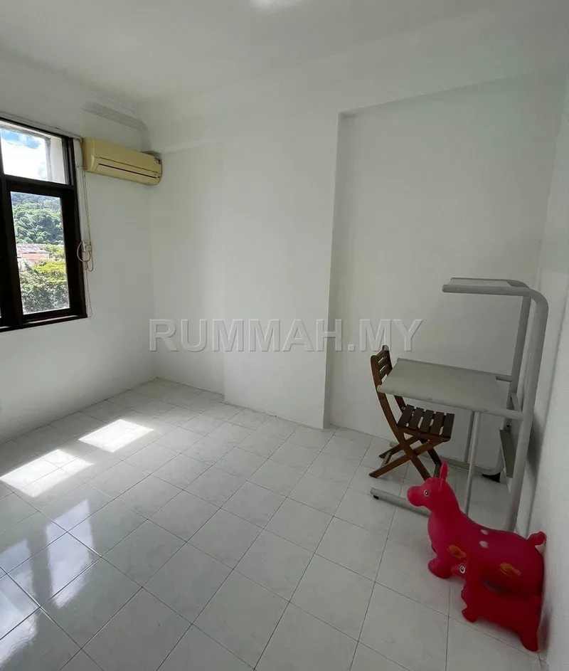 condo in Sungai Ara, Penang — photo 3