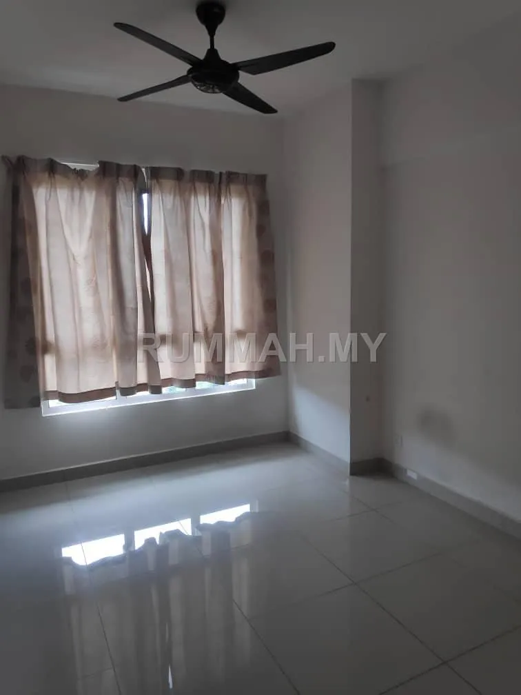 condo in Sungai Ara, Penang — photo 3