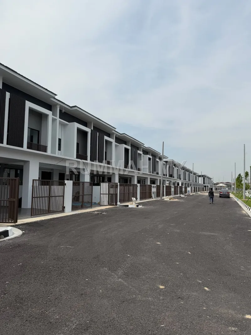 4-bedroom house for sale in Simpang Ampat, Penang