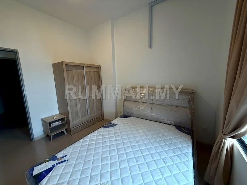 condo in Teluk Kumbar, Penang — photo 3