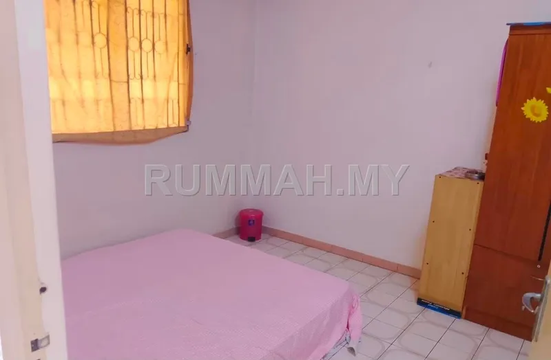 condo in Taman Ungku Tun Aminah (Skudai), Johor — photo 3